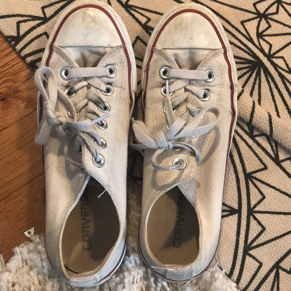 Low top white Converse